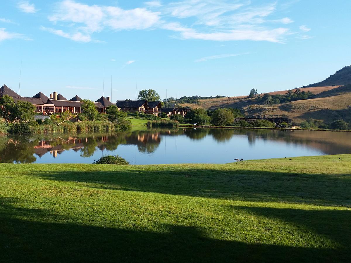 Kloofzicht Lodge & Spa Крюгерсдорп Екстер'єр фото The village of Sunstone