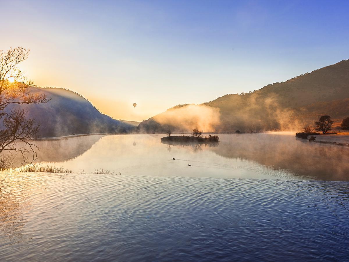 Kloofzicht Lodge & Spa Крюгерсдорп Екстер'єр фото View of the lake