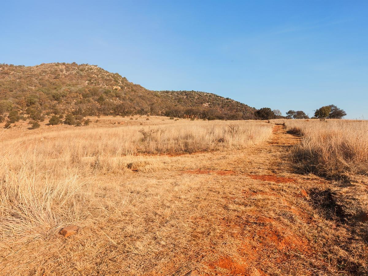 Kloofzicht Lodge & Spa Крюгерсдорп Екстер'єр фото The trail near the summit of Mount Scott